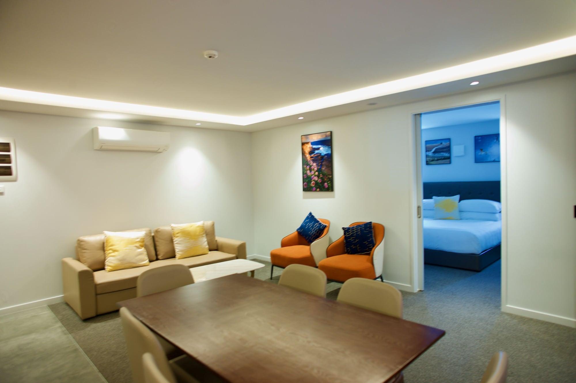 Regal Palms Resort Rotorua Exterior photo A suite at the hotel