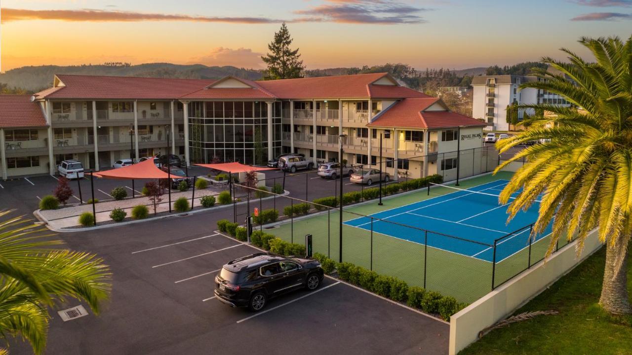 Regal Palms Resort Rotorua Exterior photo Tennis Club at the San Francisco Tennis Club
